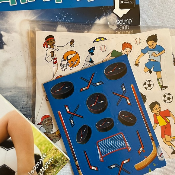 SPORTS ILLUSTRATED FOR KIDS GIFT SET - Picture 7 of 15